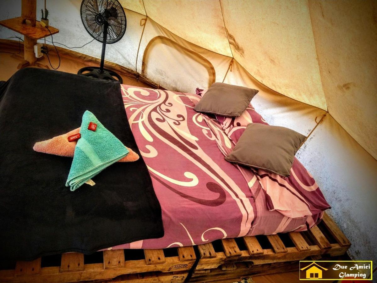 Hotel Due Amici Glamping Palomino Esterno foto